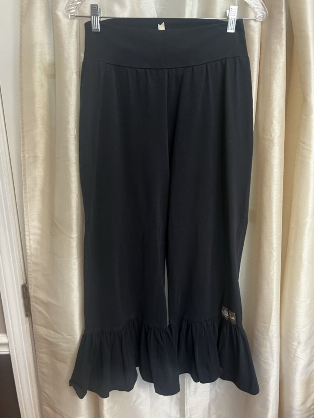 Lot 3 Matilda Jane Big Ruffle Pants Women’s size M Black Grey Blue.    Mm - Picture 7 of 9